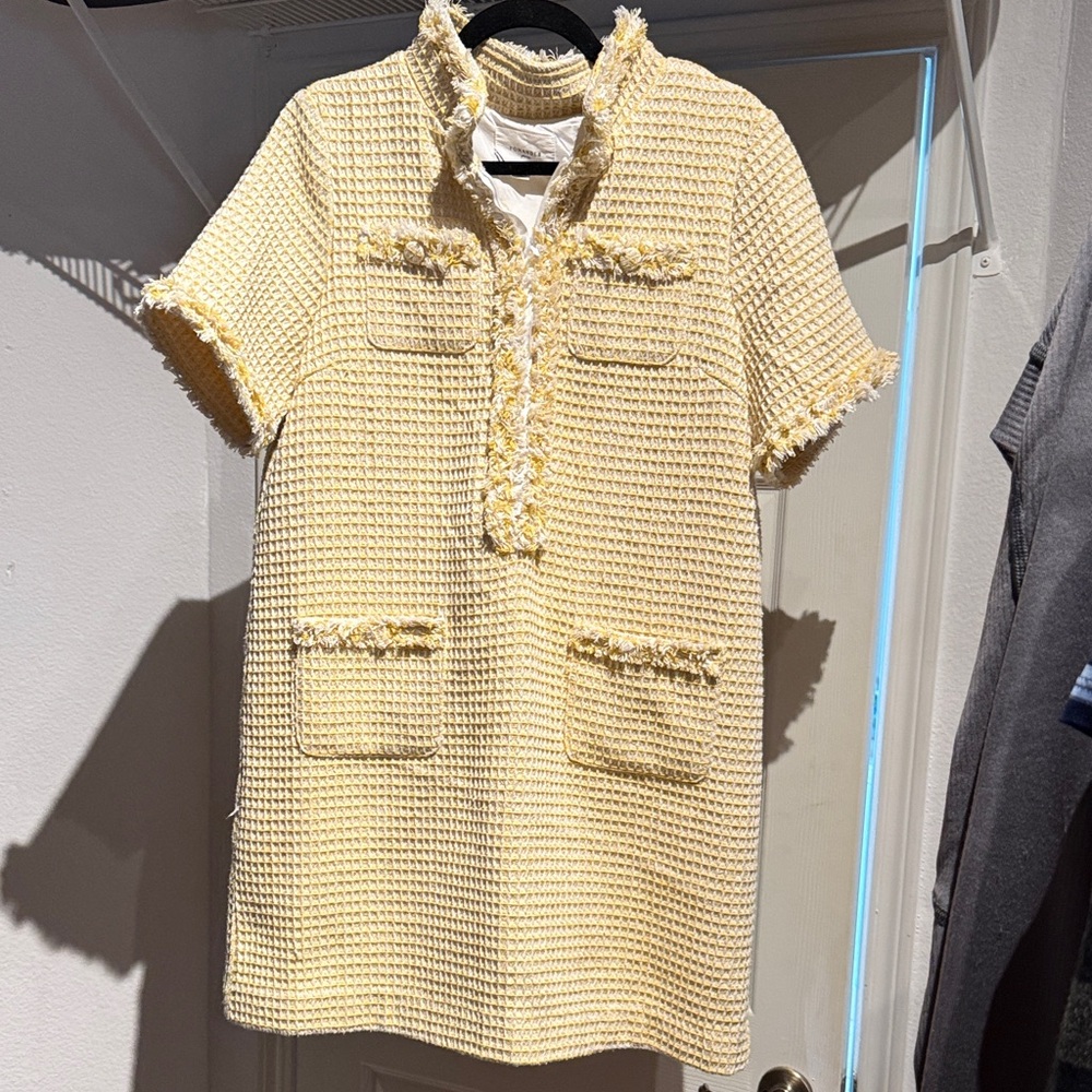 Yellow Textured Short-Sleeve Shift Dress pomander place tweed dress L Ophelia